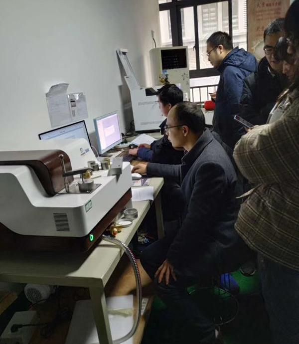 培训现场二:实操中 培训现场二:实操中